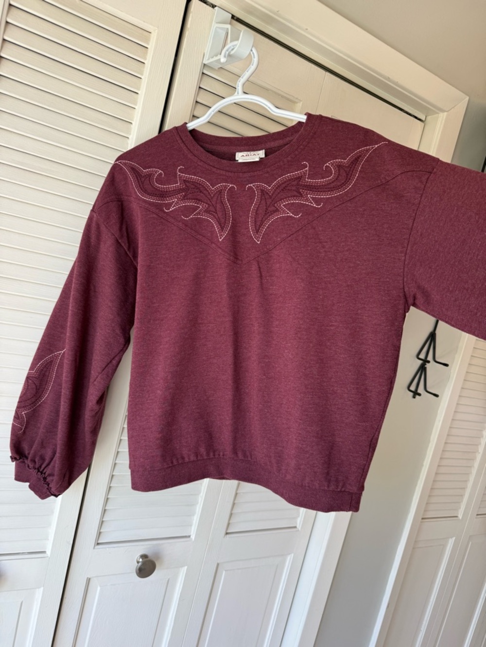 Ariat Top